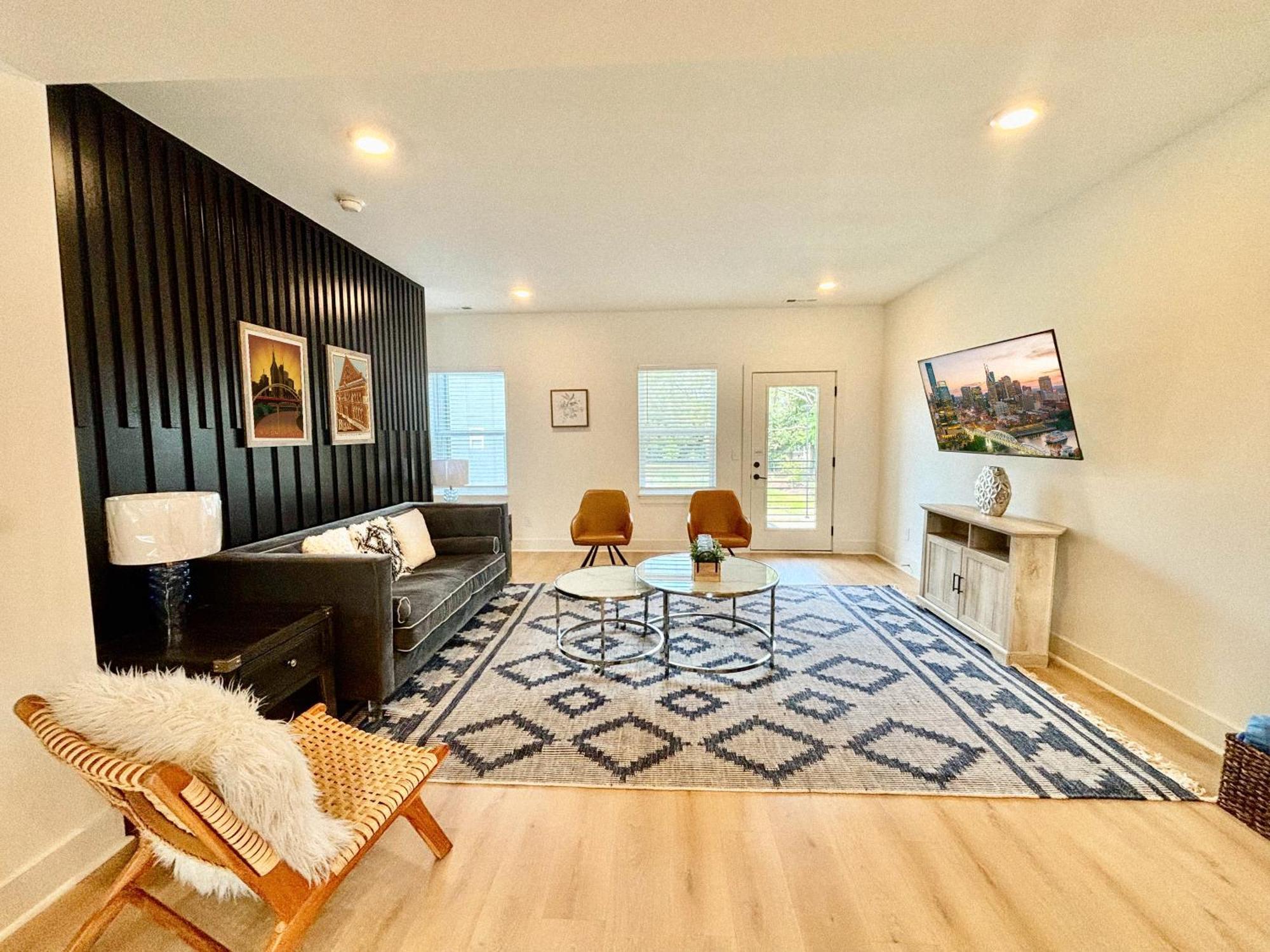 Closetobroadwayairportoprymillsgameroom12 * Nashville